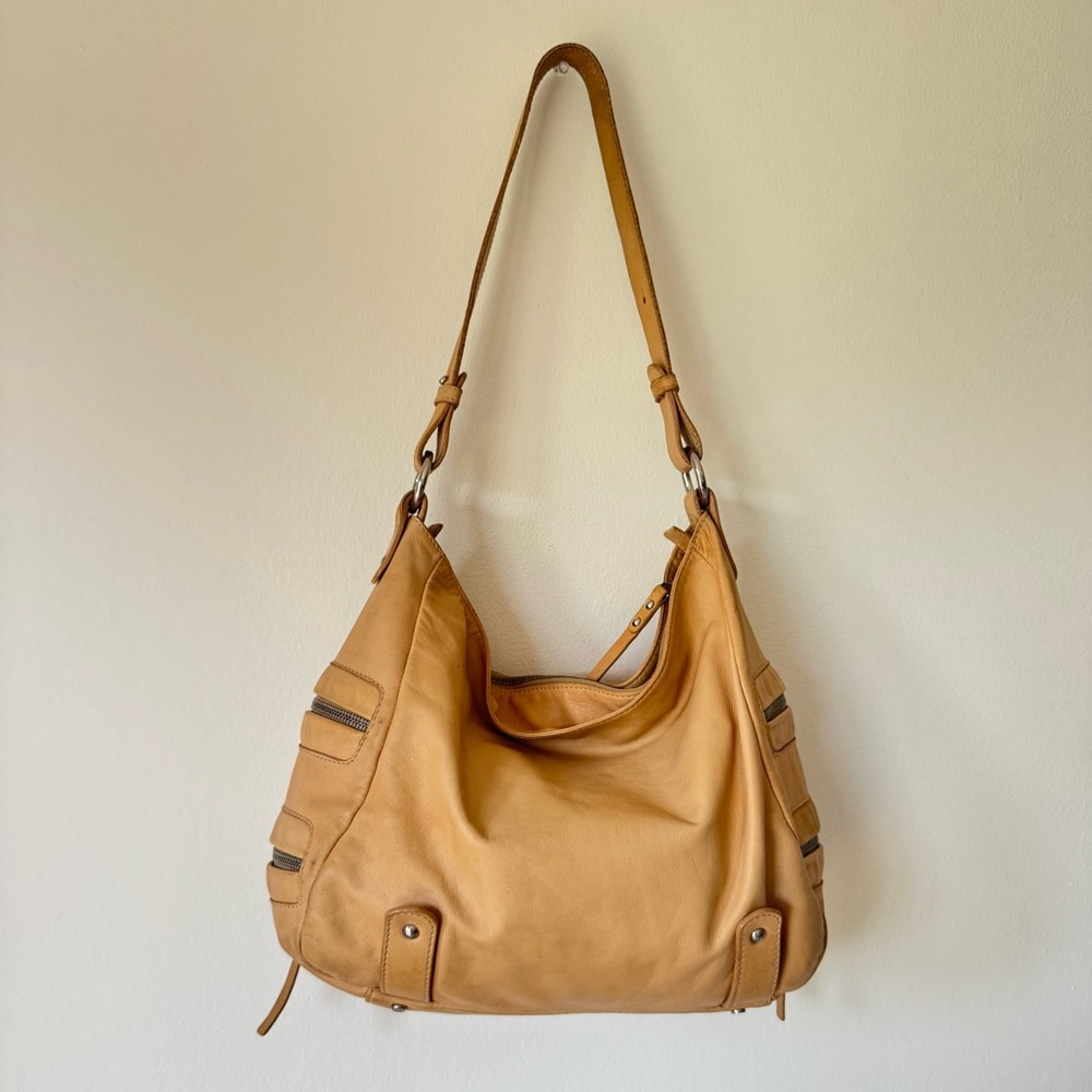 NUOVEDIVE - Tan Leather Shoulder Bag - Made in Italy